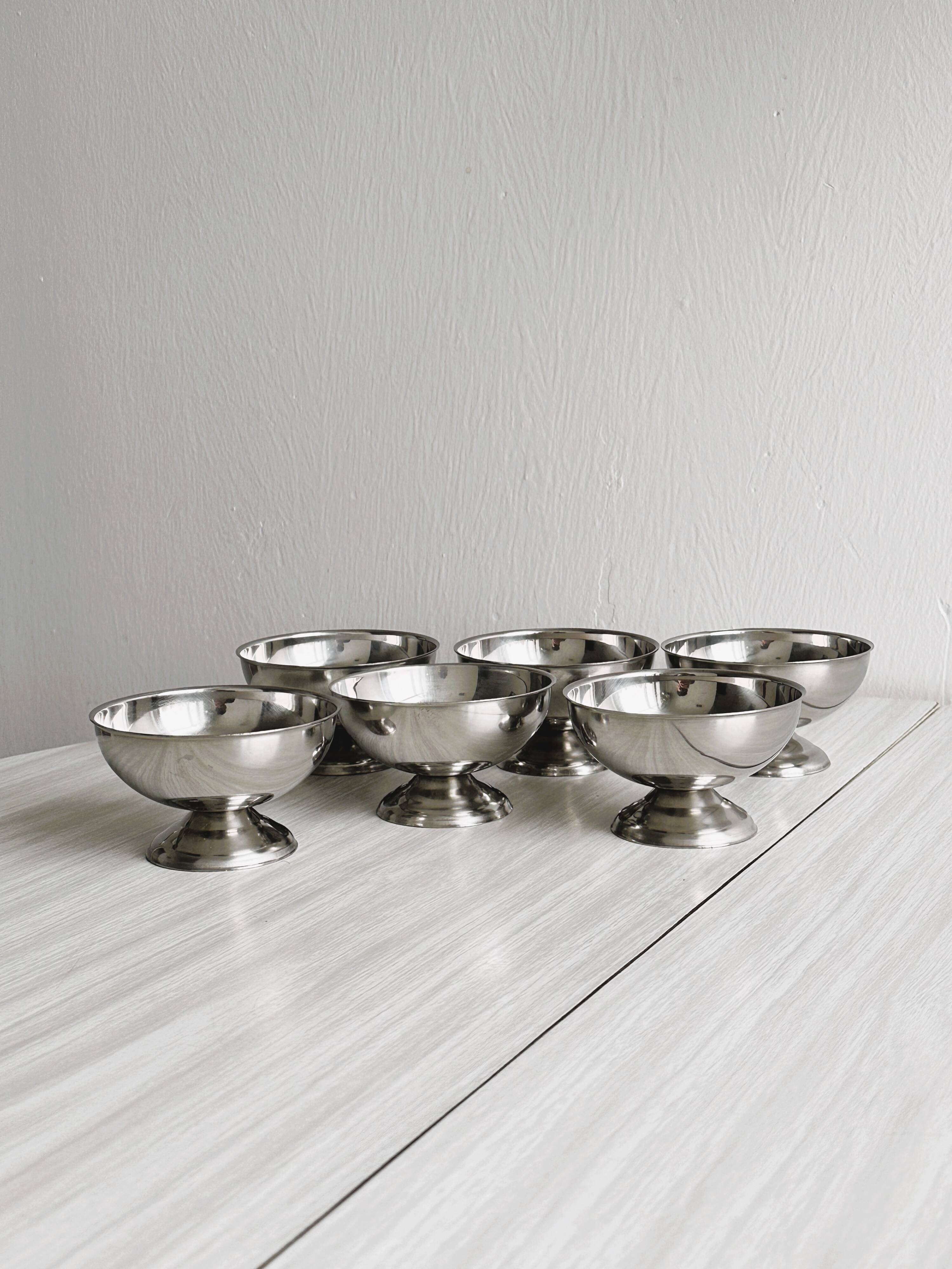 Set of 6 silver stainless steel dessert bowls