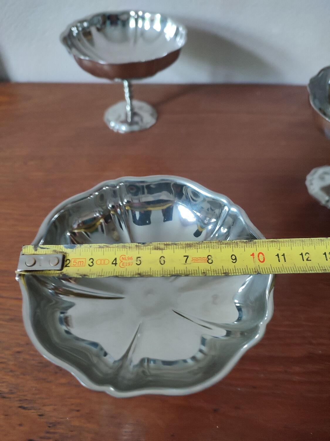 6 stainless steel dessert cups
