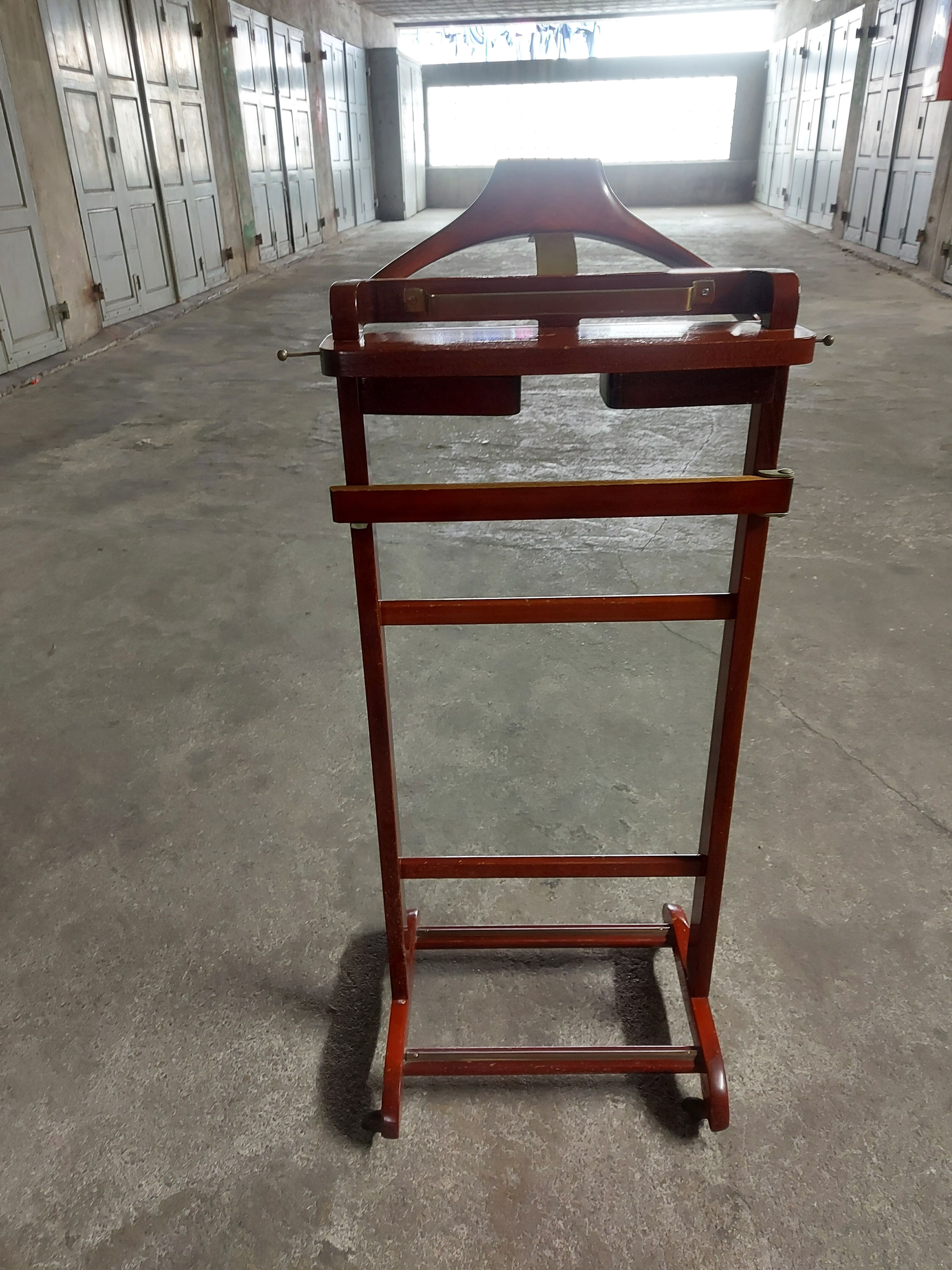 Fratelli Reguitti valet in vintage wood