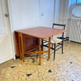 Scandinavian table with flaps