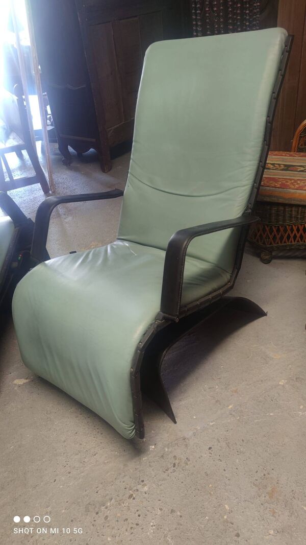 Paire de fauteuils modèle antropovarius ferdinand porsche poltrona frau