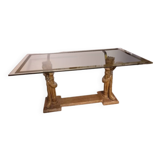Coffee table with 18th century gilded stucco quivers.