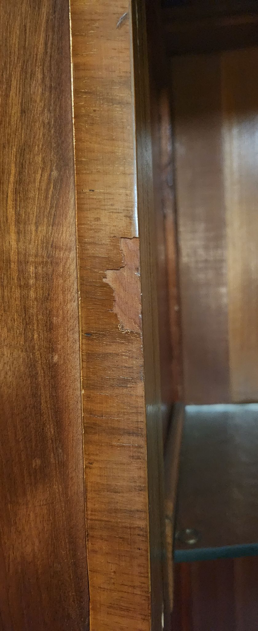 Art deco showcase bar furniture in rosewood veneer. 1930s.