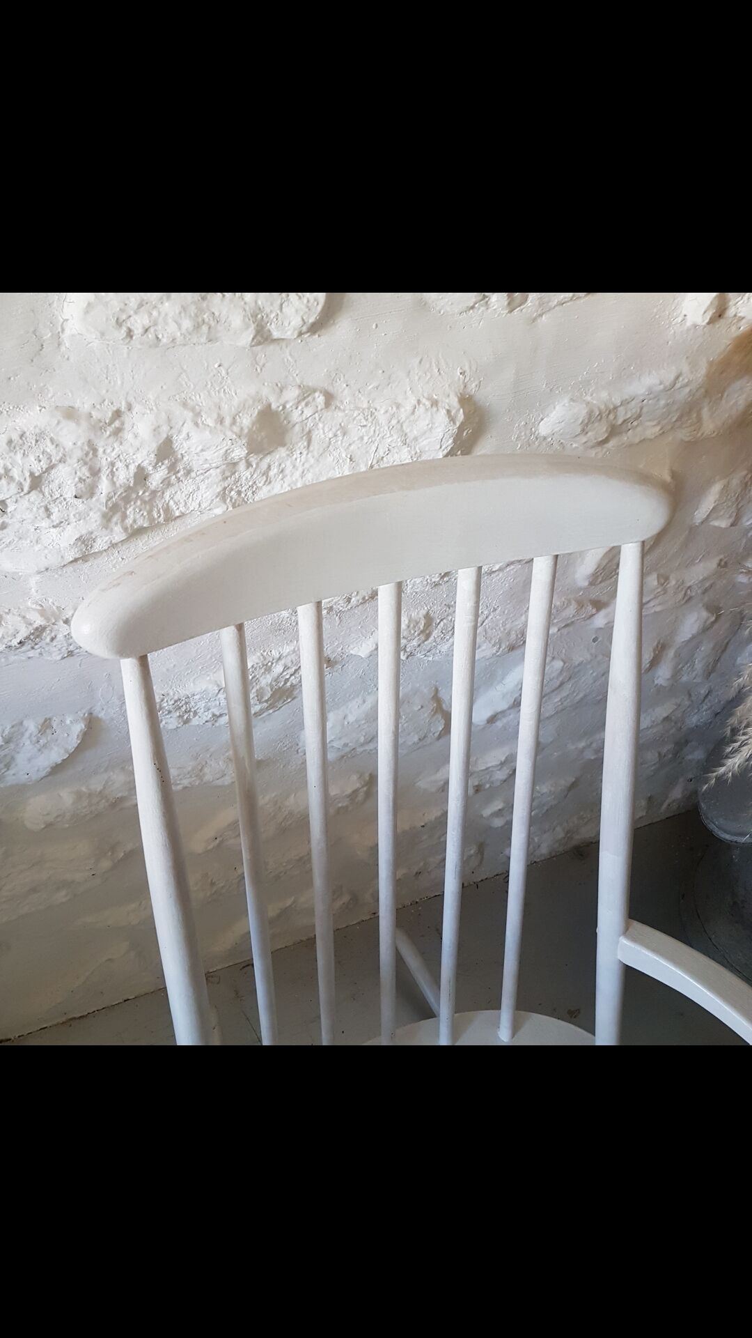 White vintage rocking-chair