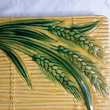 Trivet with ears of wheat decor