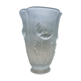 Czech Barolac vase molded by Joseph Inwald in satin glass from the 30s.