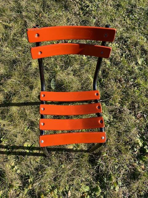 Set of 12 metal chairs