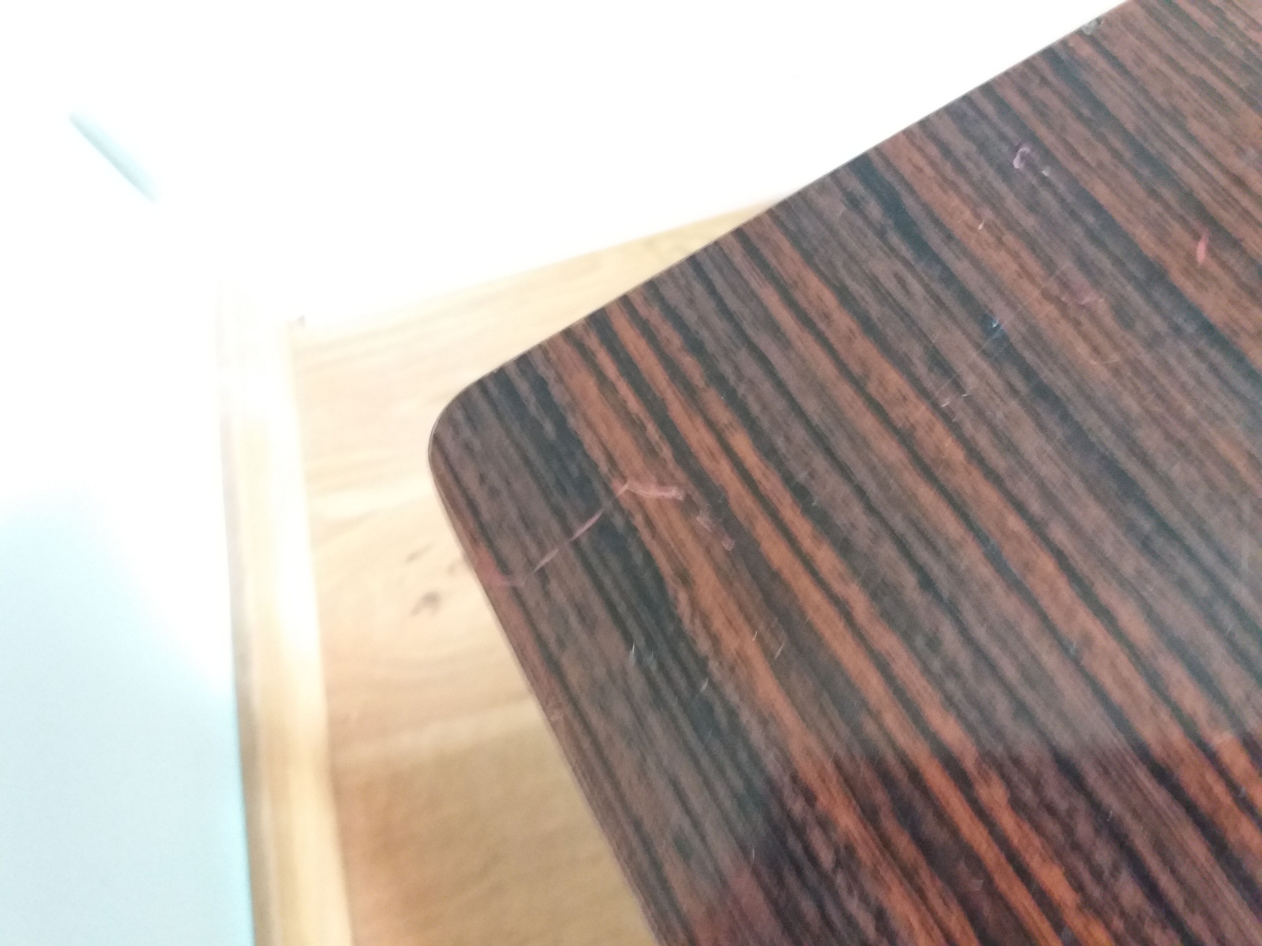 Table de chevet bout de canapé style moderniste formica et métal laqué noir