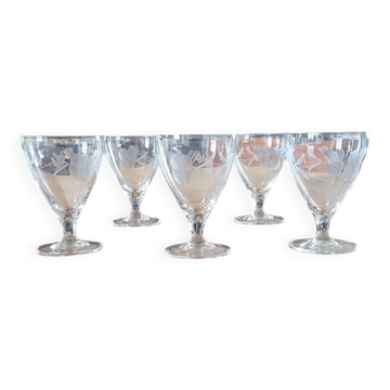 5 petits verres vintage en verre gravé