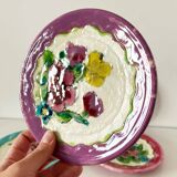 Lot de 5 assiettes en barbotine fleurs Vallauris 1950