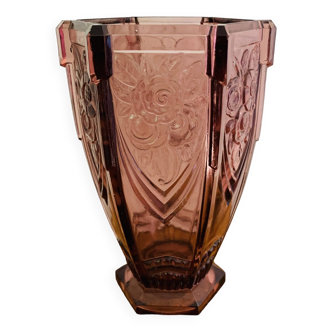 Verlys octagonal vase