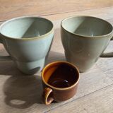 2 sandstone mugs
