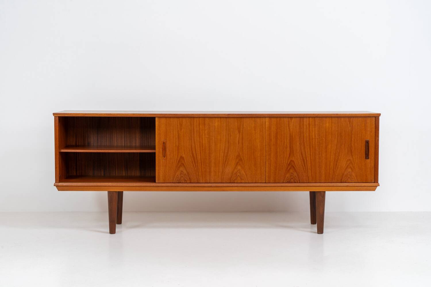 Teak Dinish sideboard, 1960s