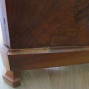 Rare - Pretty old chest of drawers with 4 drawers and 3 locks - In walnut - 1930