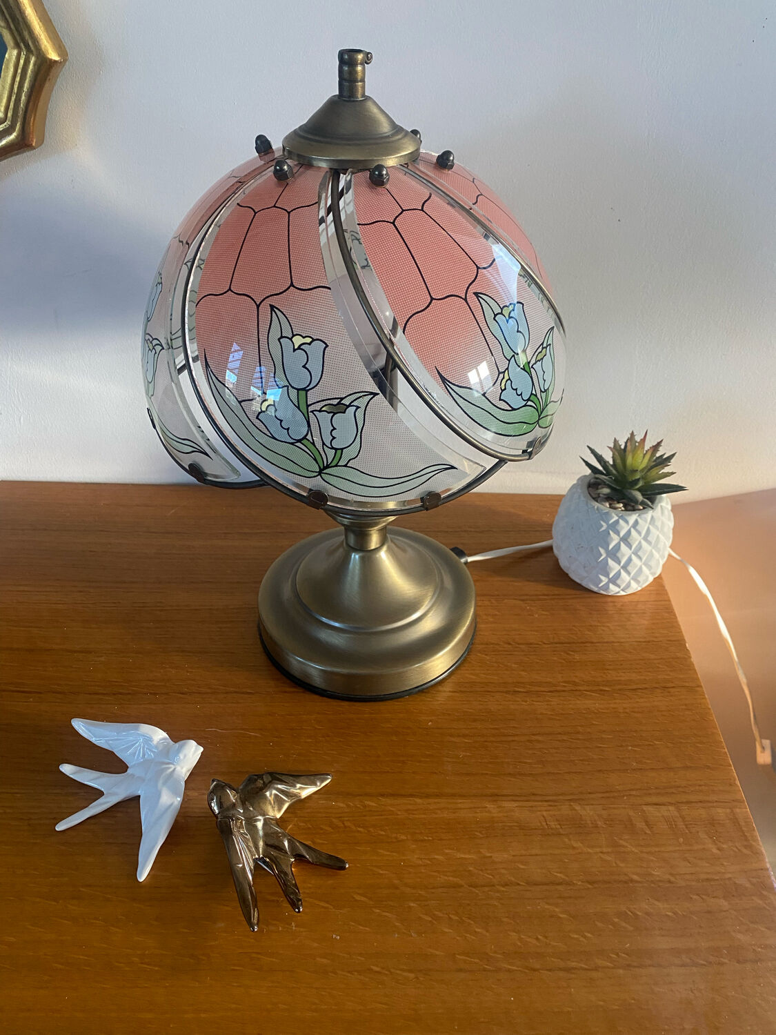 Vintage Tiffany style lamp
