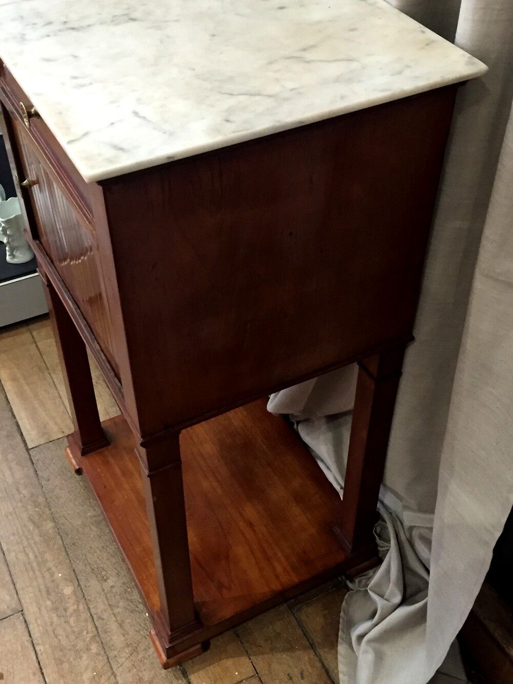 Bedside with wheels in walnut period Louis Philippe