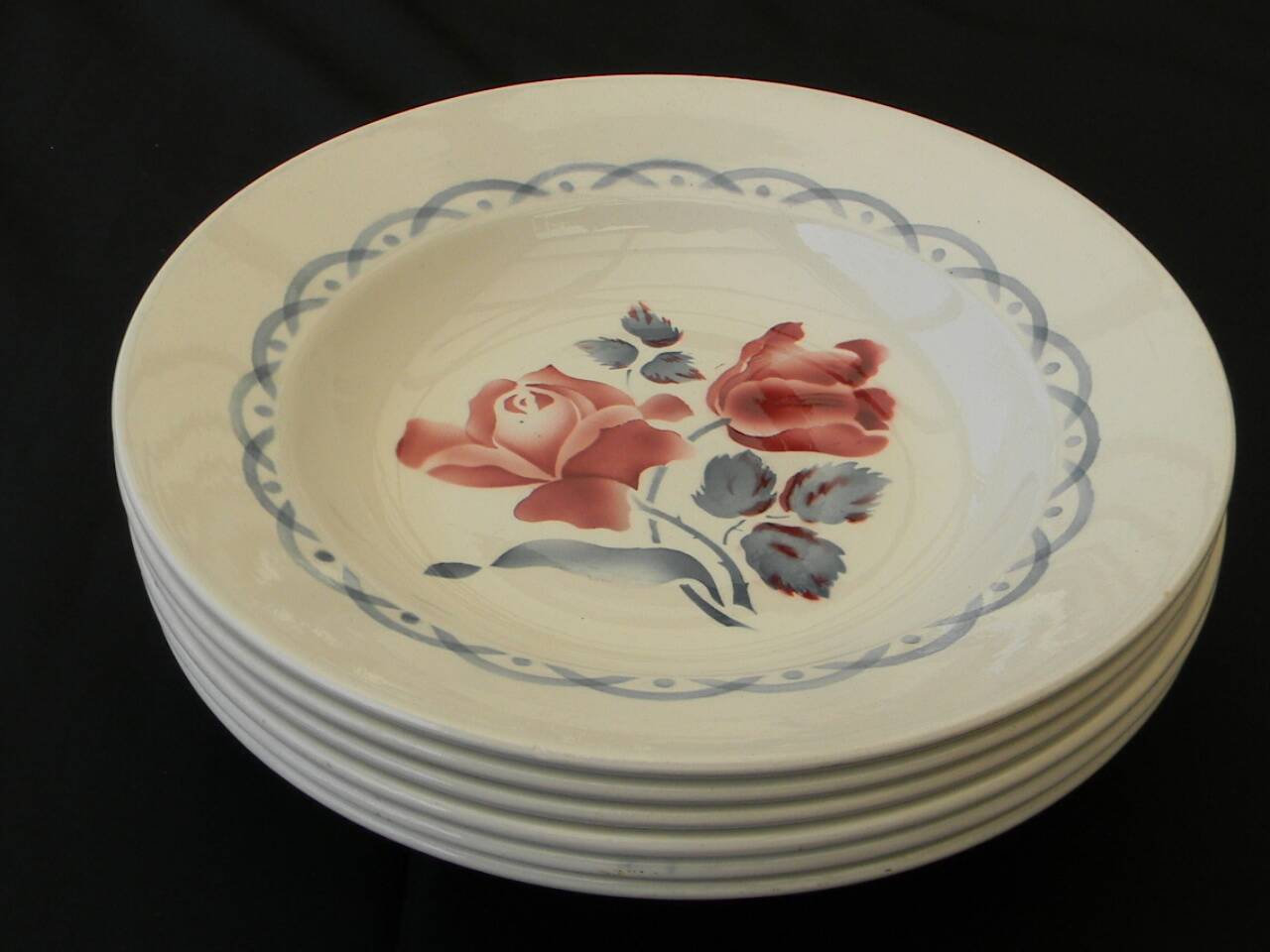 6 deep plates in earthenware digoin sarreguemines. model cannes.