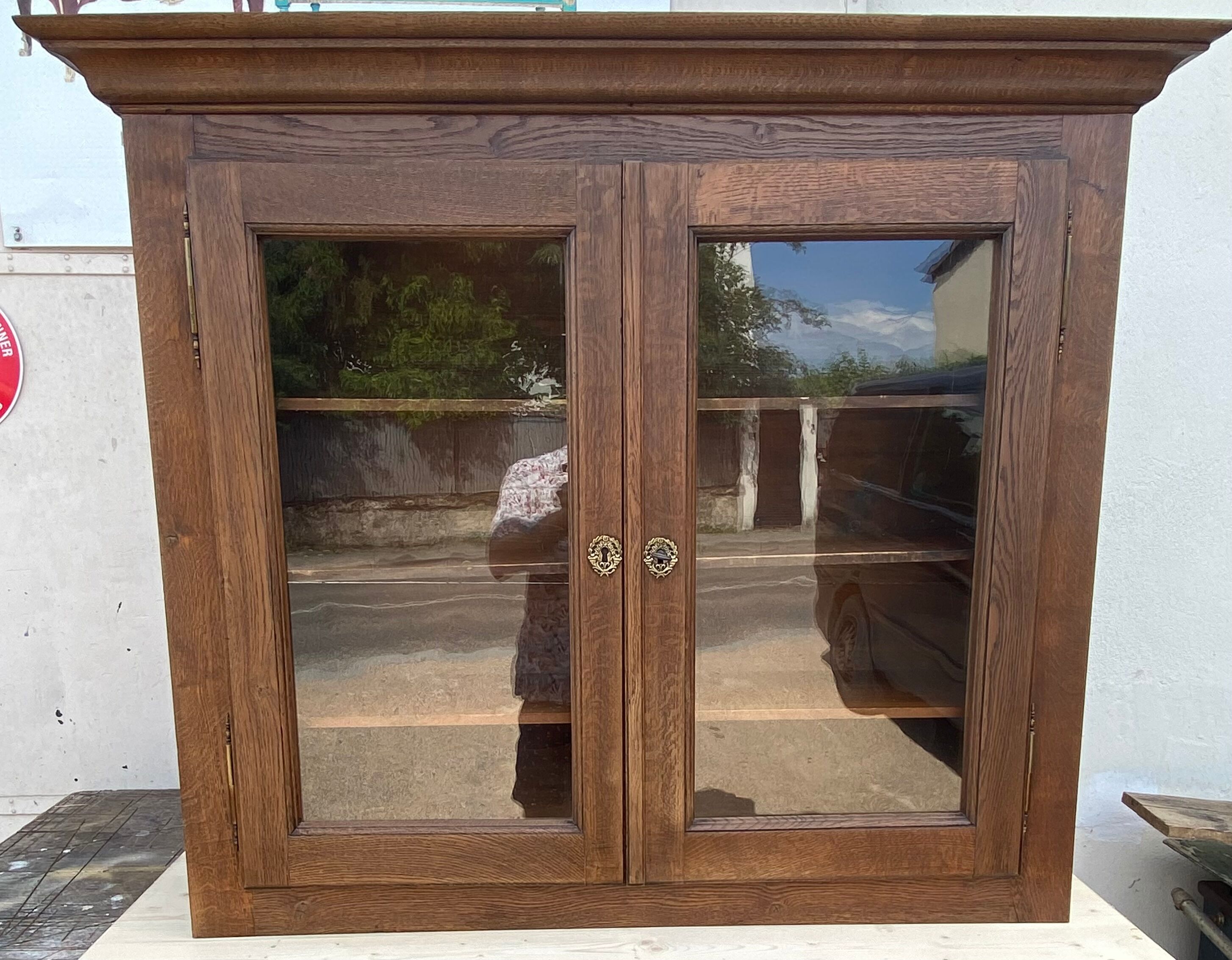 Furniture bahut three old body