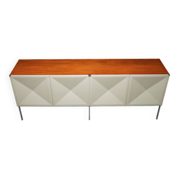 Buffet 'Pointe de Diamant'