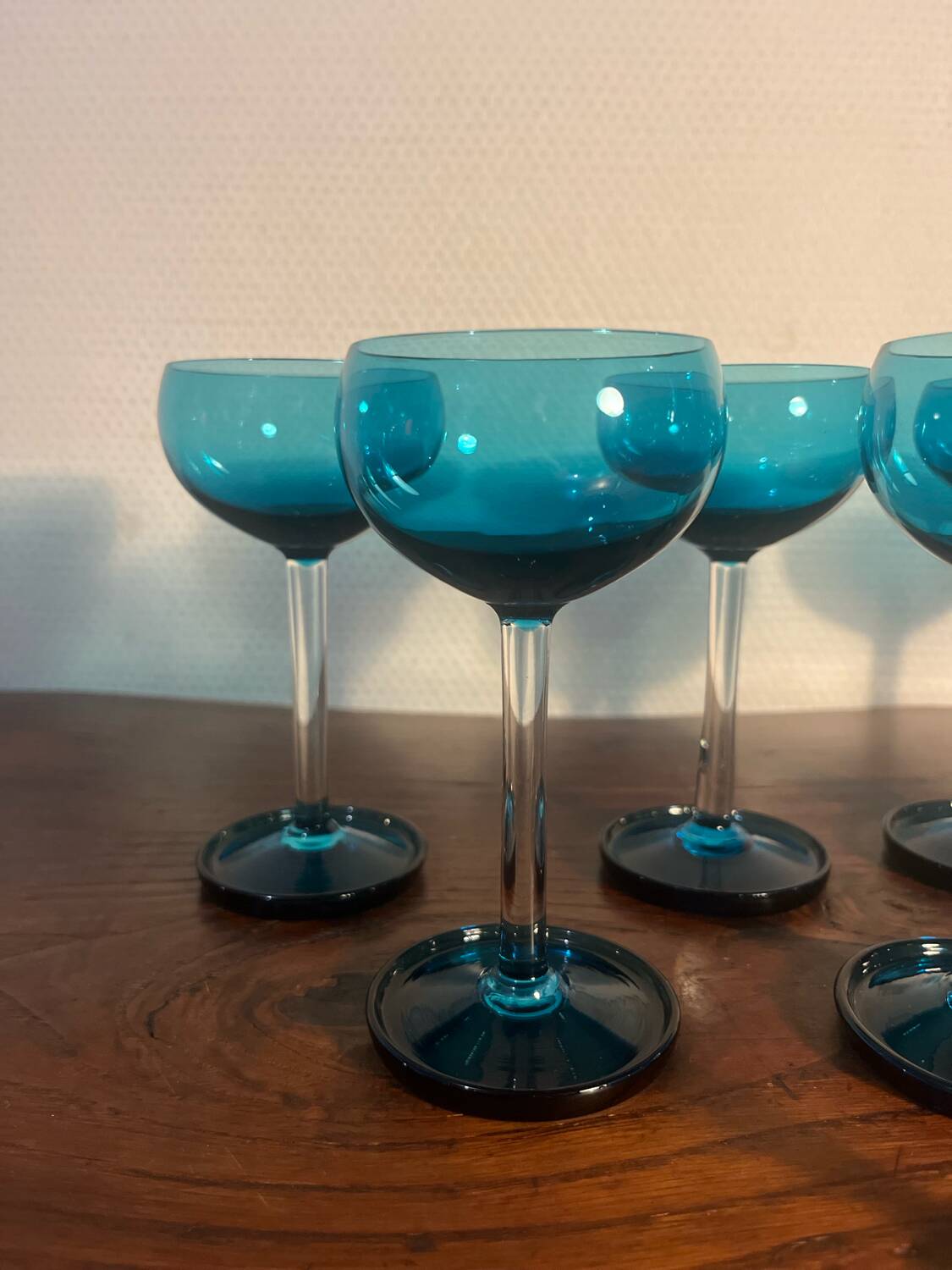 Set of 8 vintage 1960s glasses – elegant blue-green-turquoise design