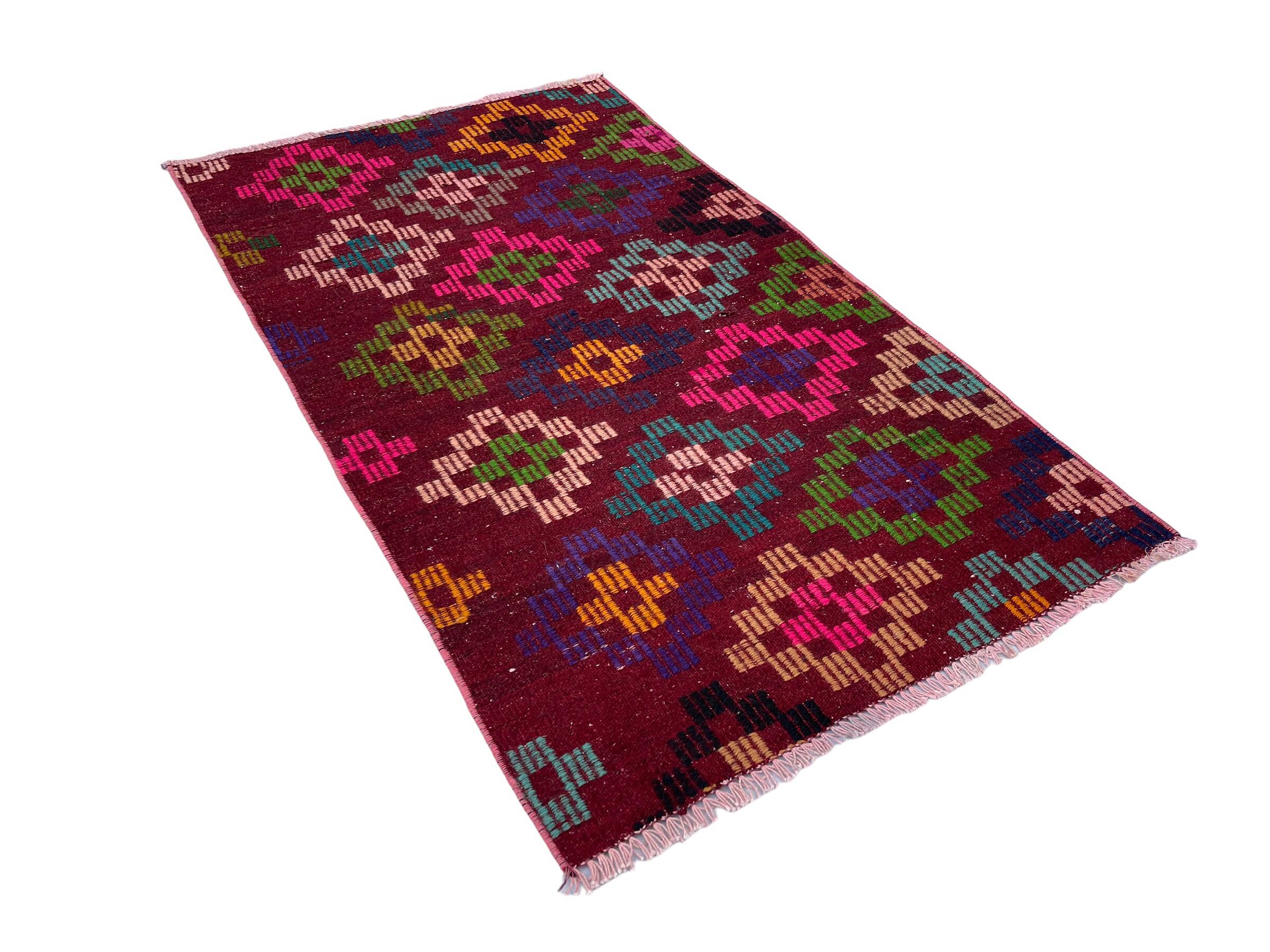 Vintage turkish kilim rug ,  136 x 76 cm