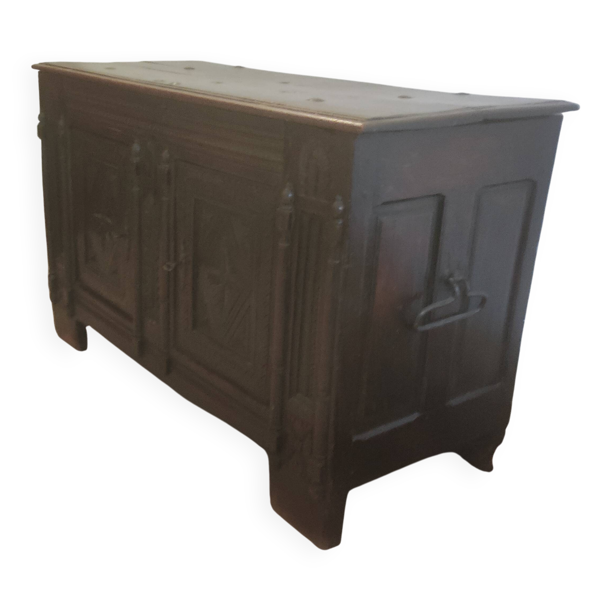 Renaissance chest