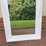 Mirror bleached wood campaign decoration