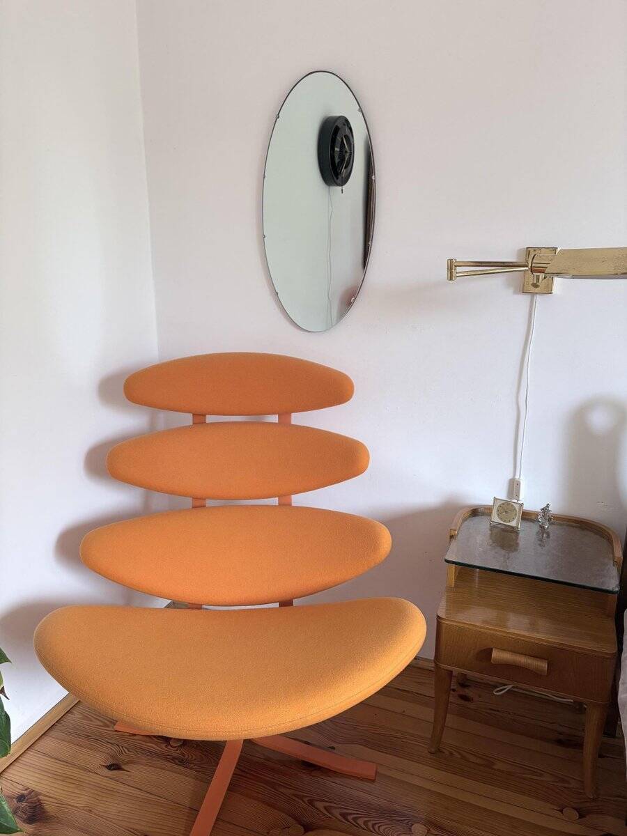 Vintage oval rockabilly mirror, 1960s