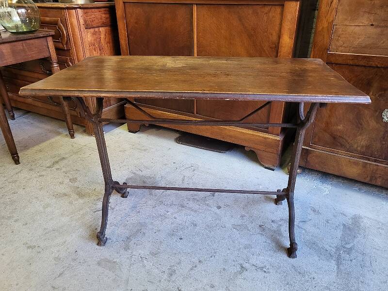 old bistrot table wooden top cast iron leg