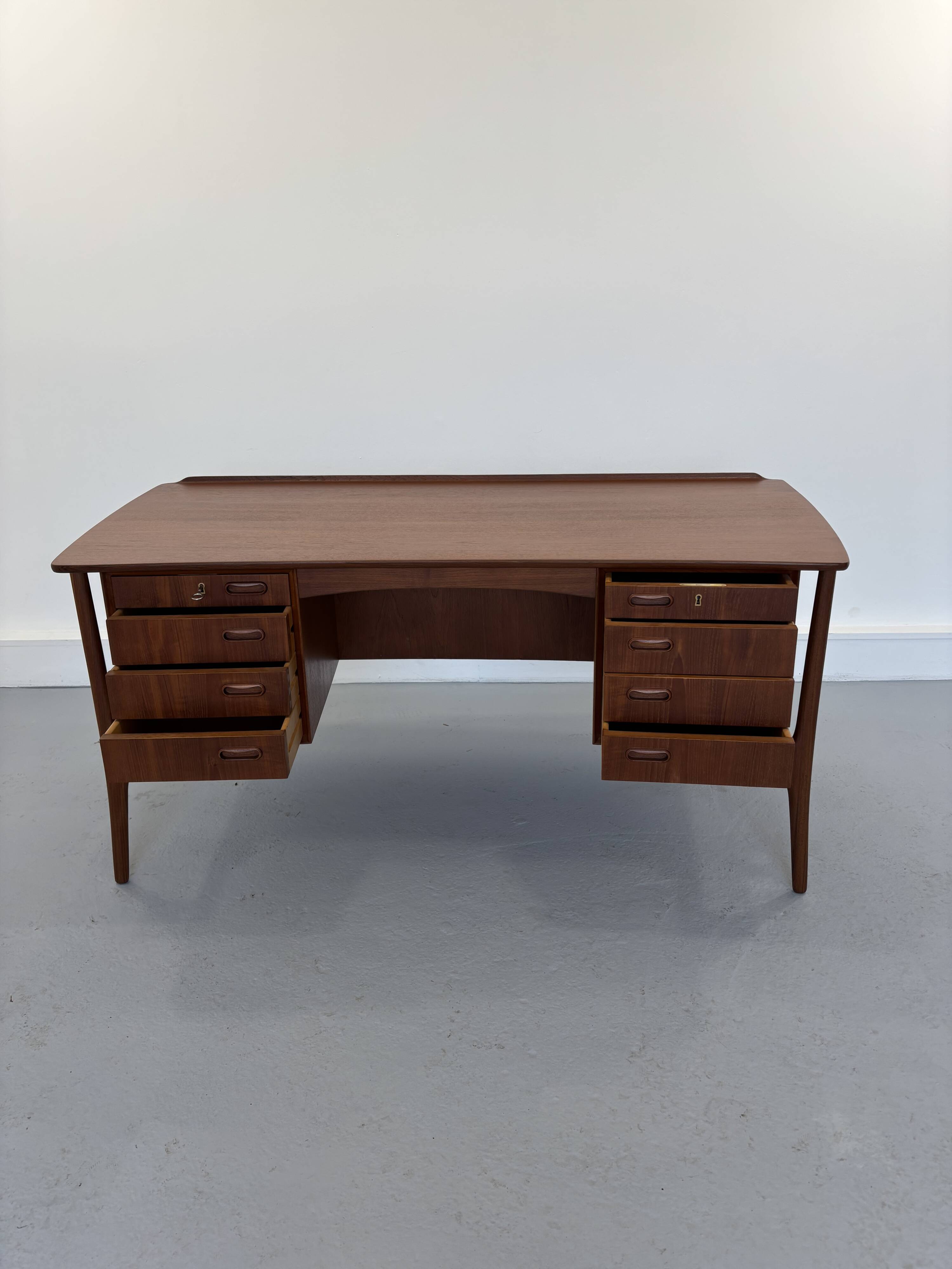 Svend Åge Madsen 1960s Danish Freestanding Desk
