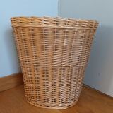 Wicker rattan or paper clothesbasket or paper