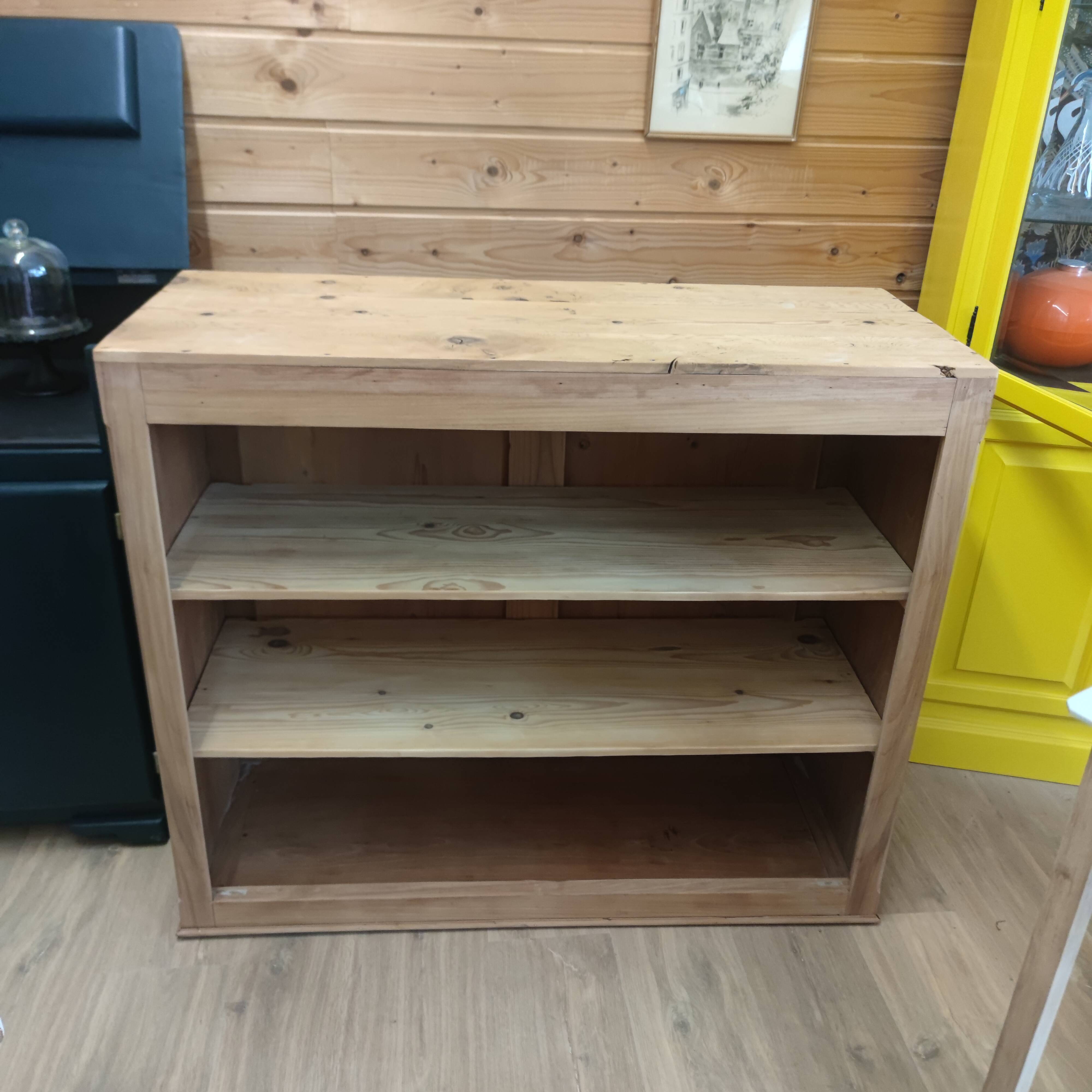 Shelf