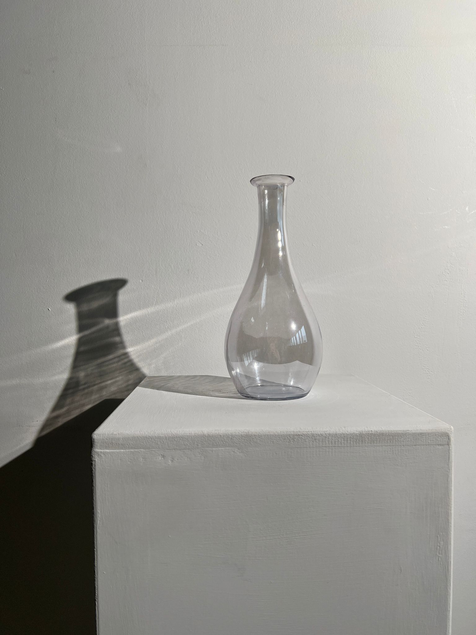 Modern glass vase