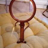Magnifying mirror