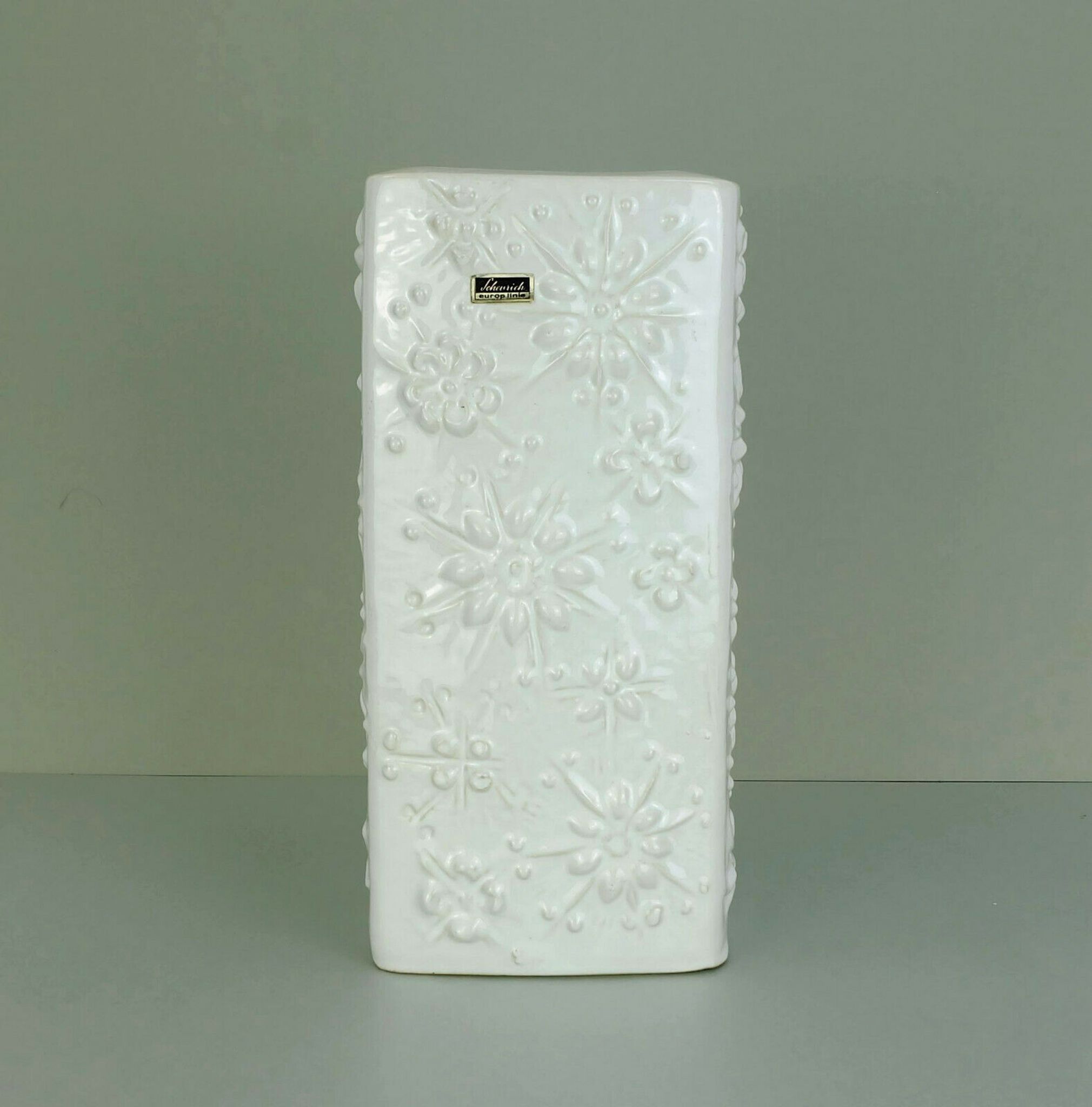 Vase vintage allemand de l'Ouest Scheurich Kosmos, émaillé blanc, motif sputnik modèle 263-31.