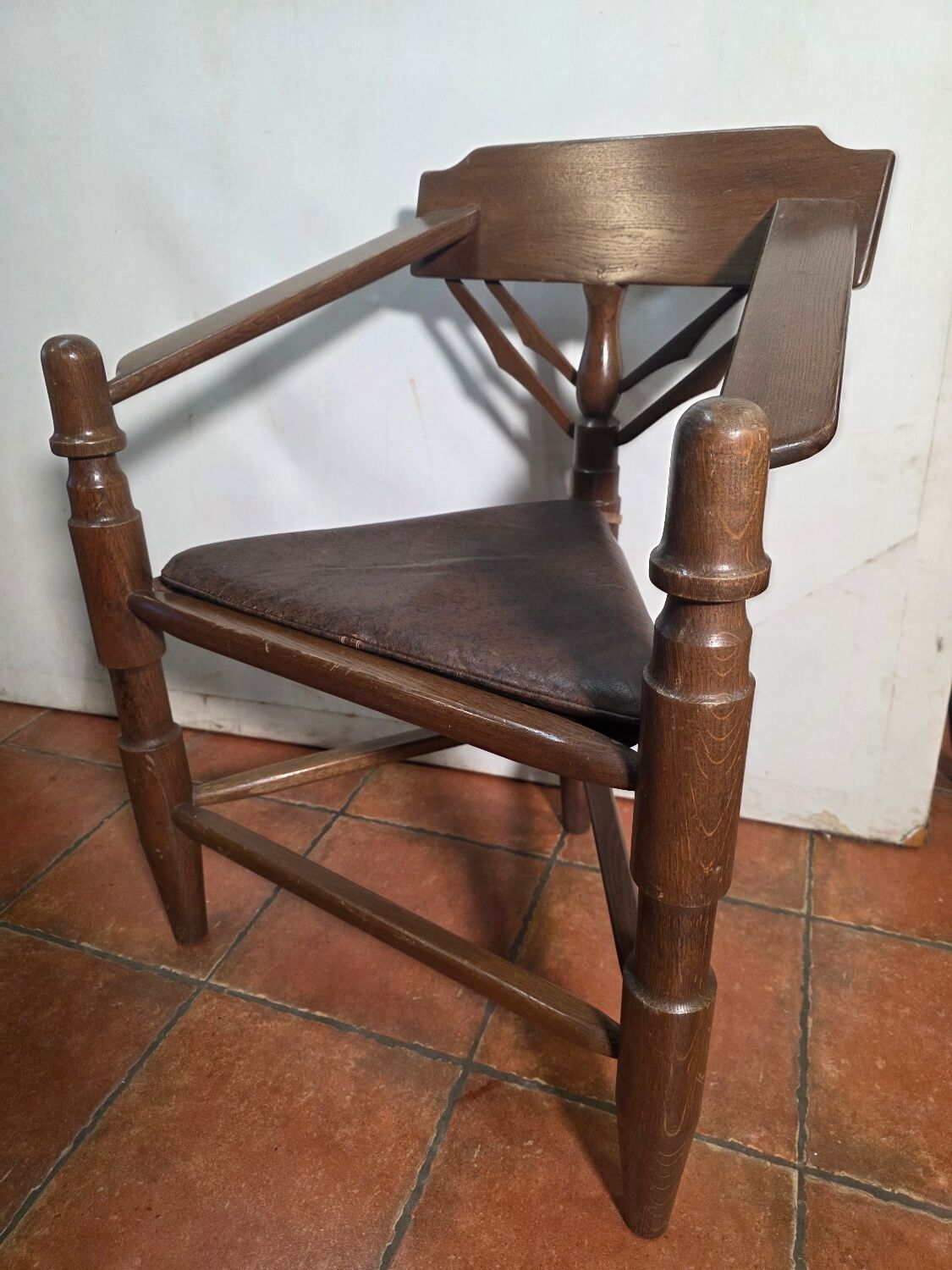 Corner tripod monk chair Munkstol Solid oak