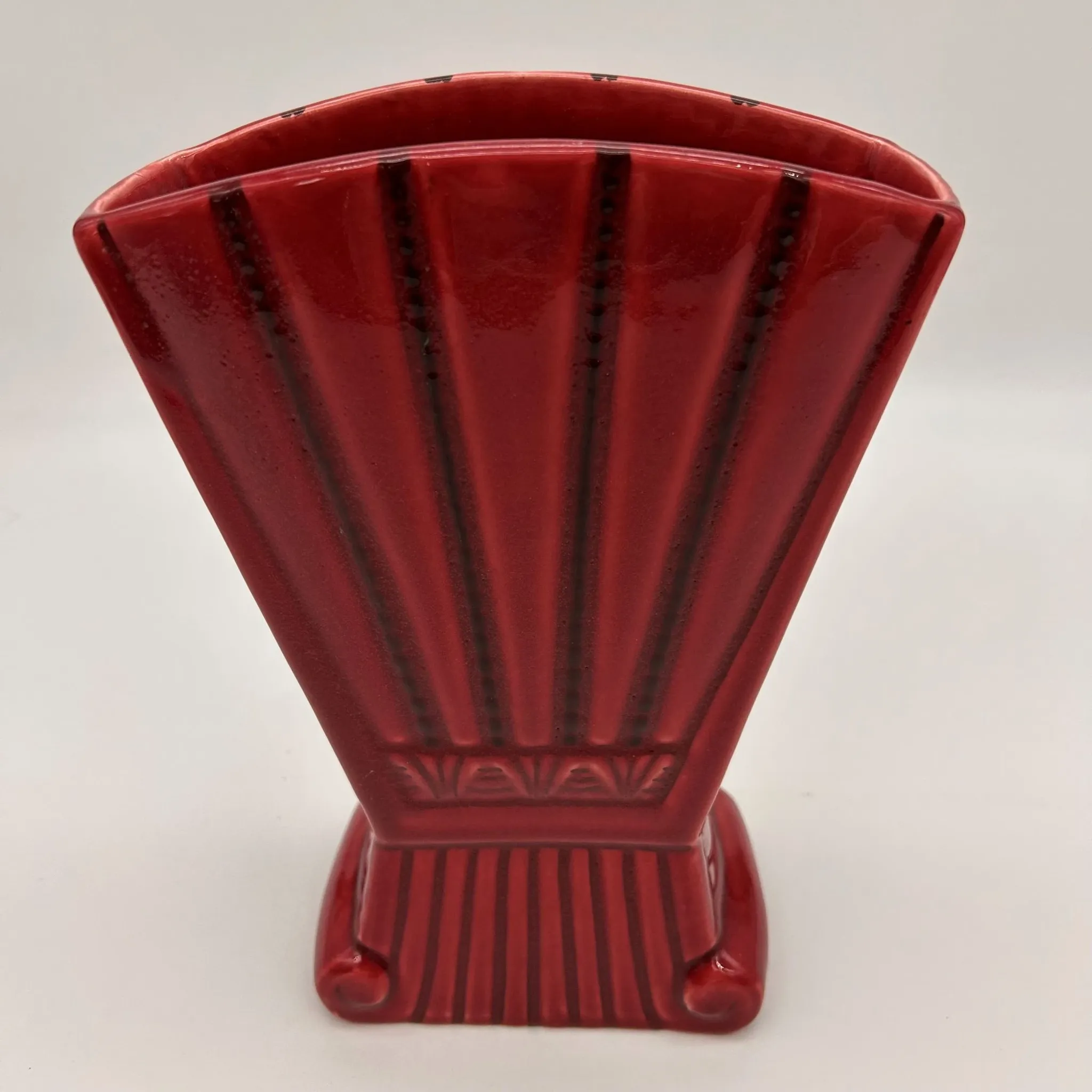 Vase en céramique de style Art Déco