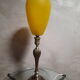 Lampe bronze abat-jour verre jaune opaque 1940 environ ,,57x15