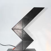 Lampe ZigZag par Shui L.D.Chan pour Massive-Elite, Belgique, 1984