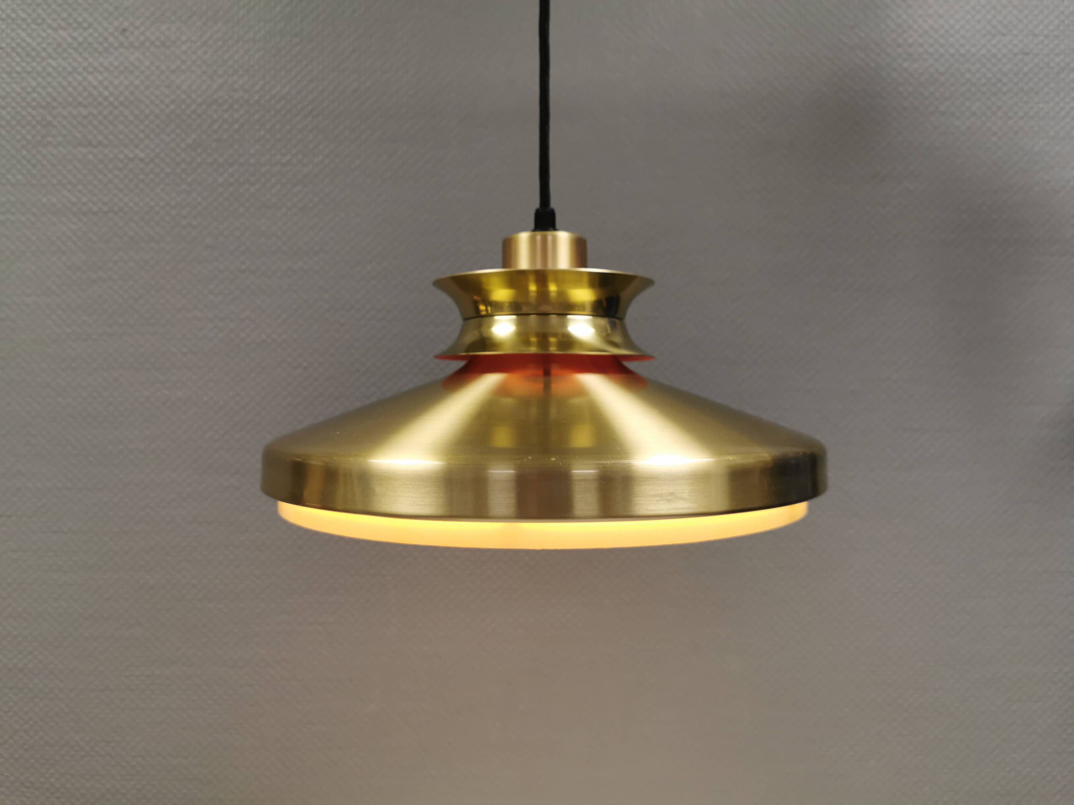 Hanging lamp from Danish Lyskær lighting, 1980s.