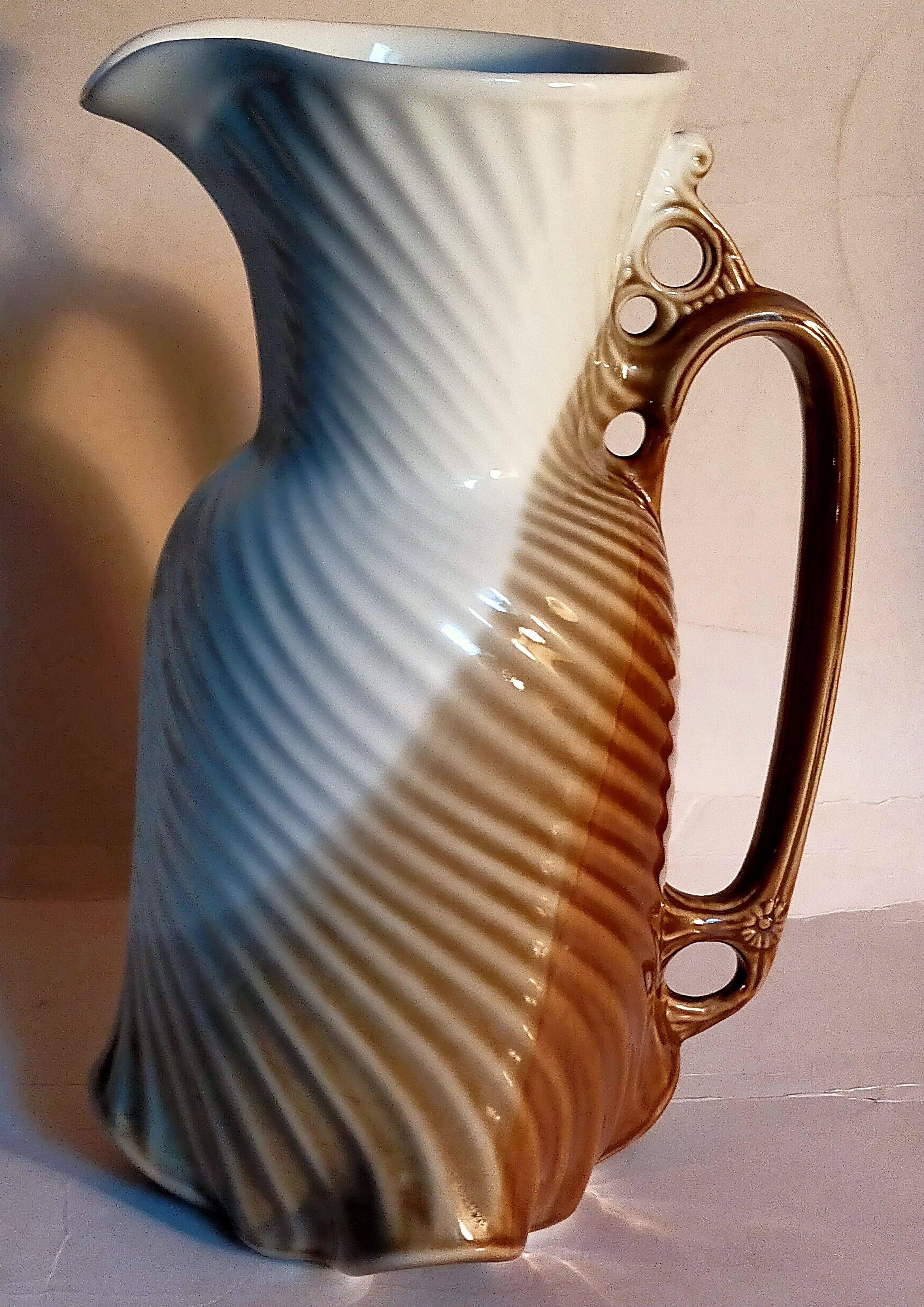Pitcher Slurry Art-Nouveau early twentieth century