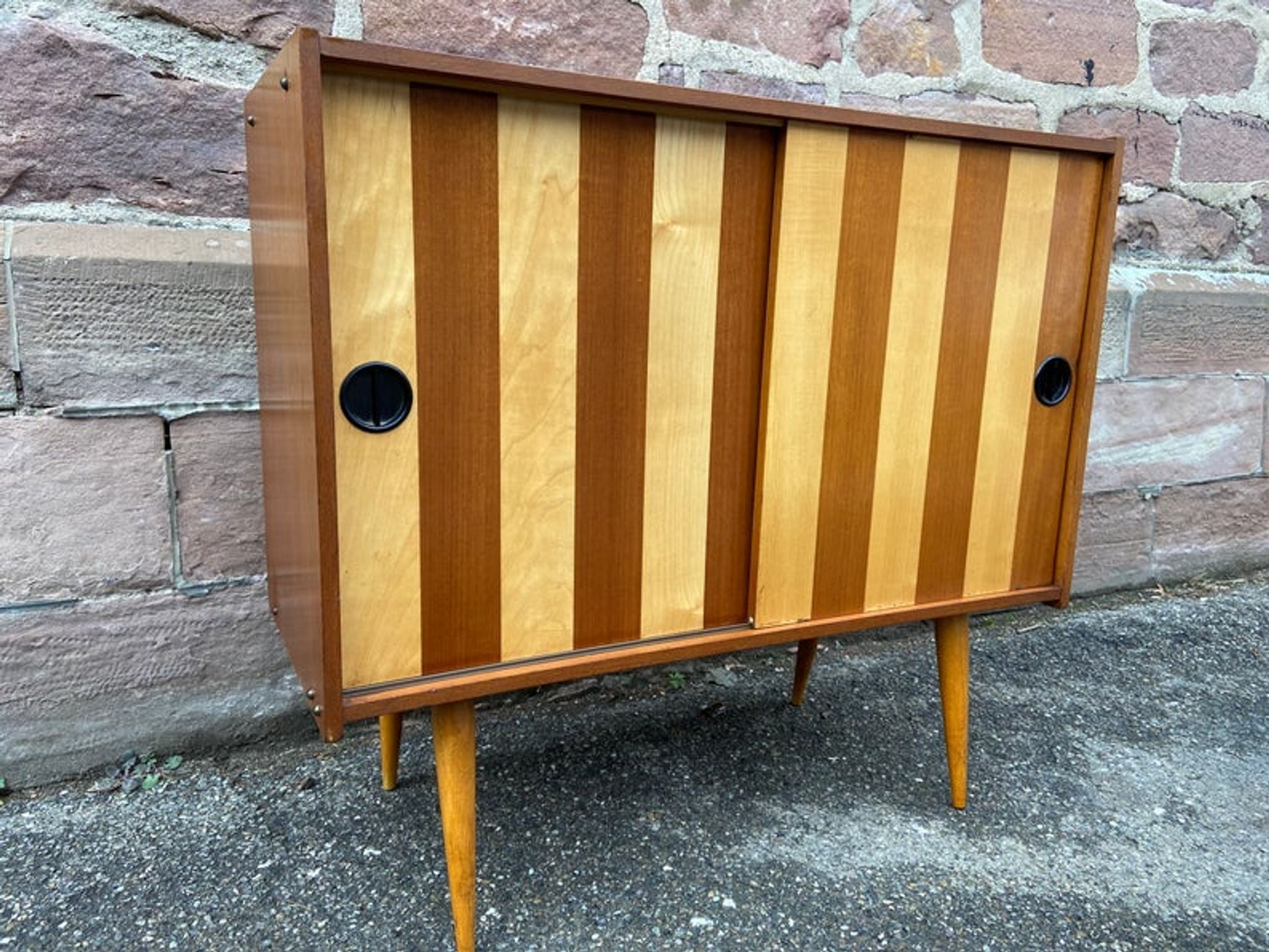 Petit meuble d’appoint pieds compas vintage design 1960