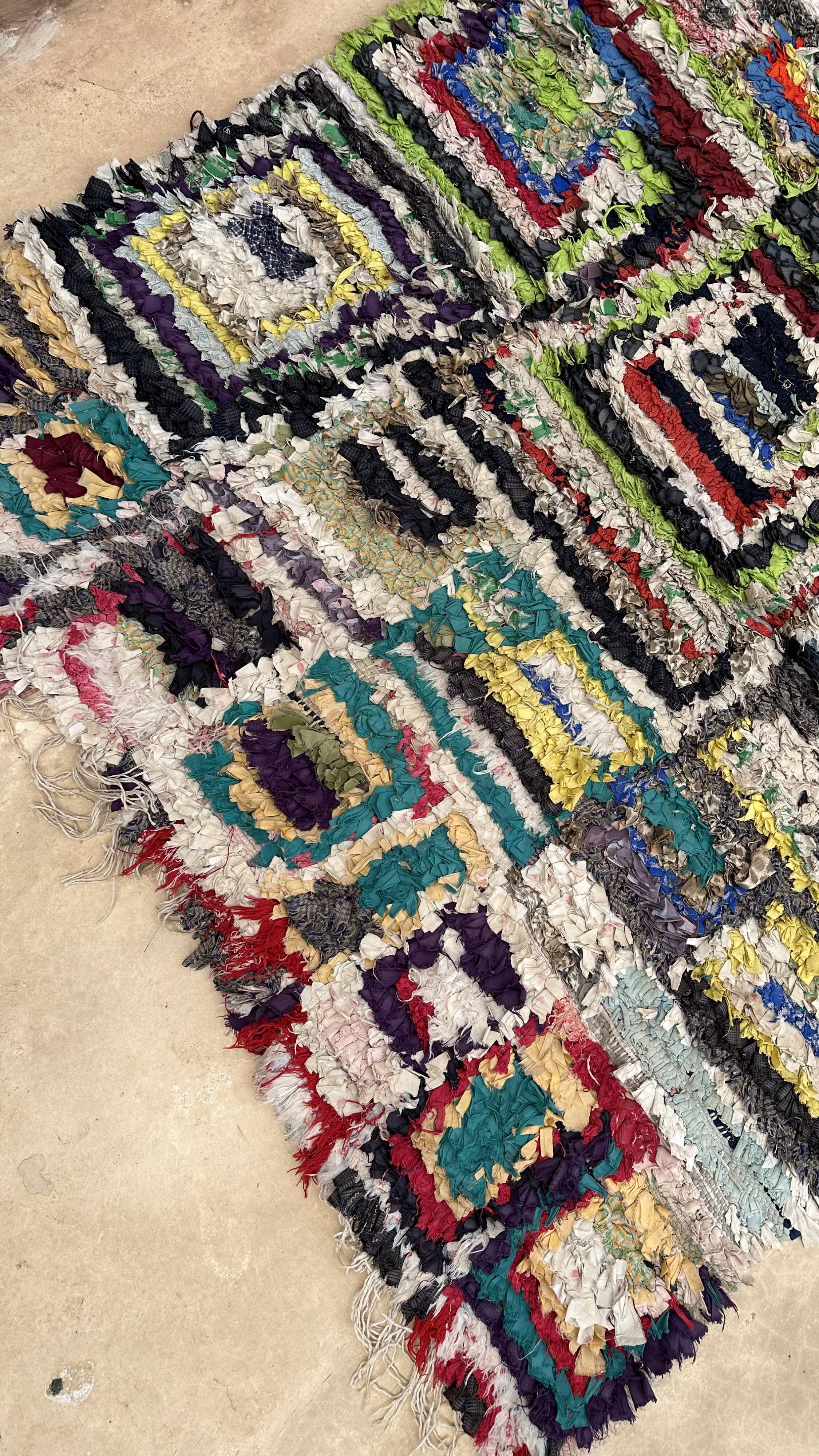 Colorful Boucherouite Berber rug - 153 x 157 cm
