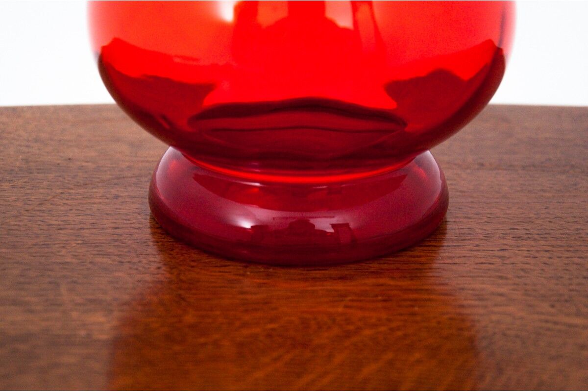 Red midcentury glass vase, Poland, 1970s