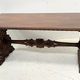 Table a manger de style Renaissance en bois massif sculpté XX siècle