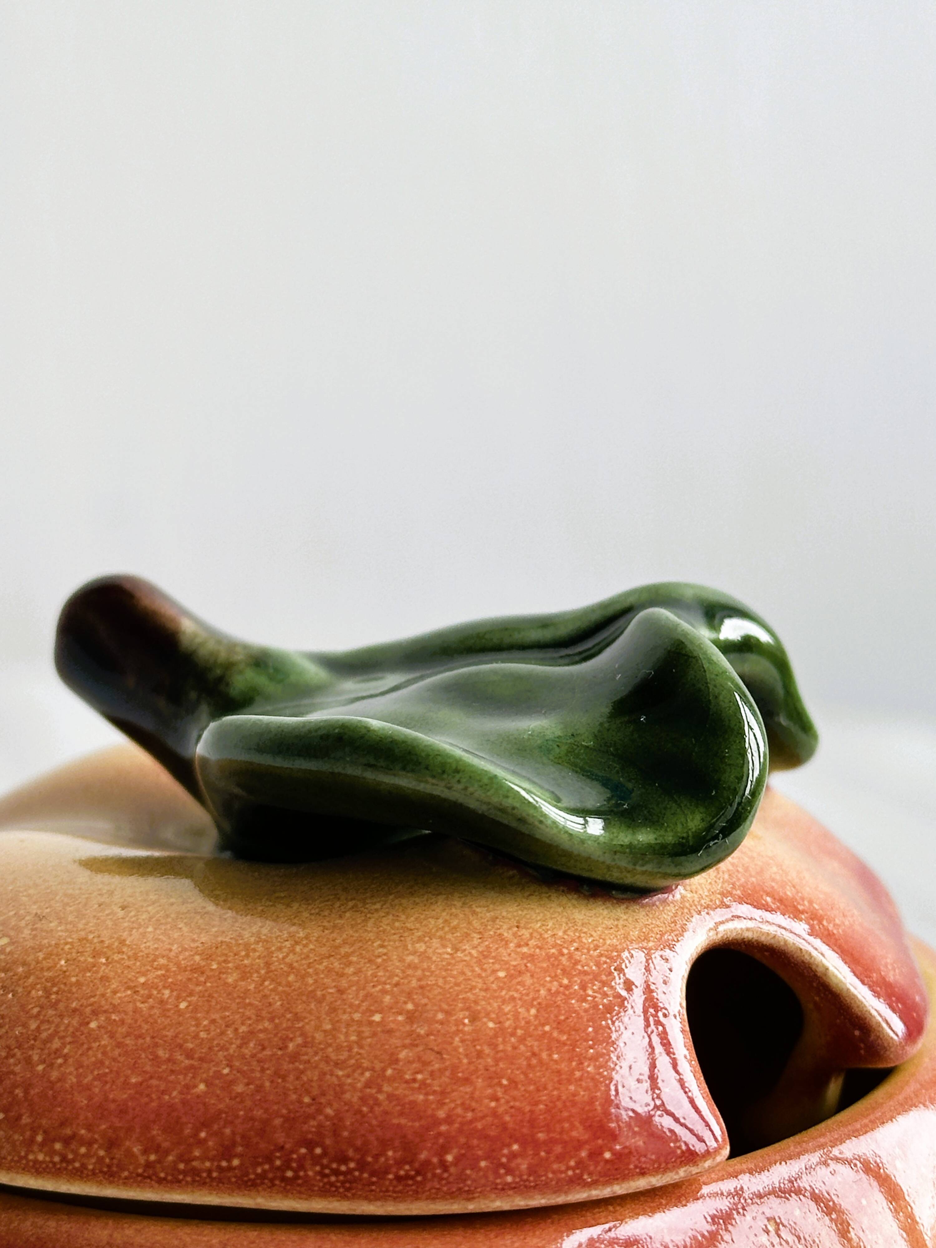 Sugar bowl, peach slip condiment pot.