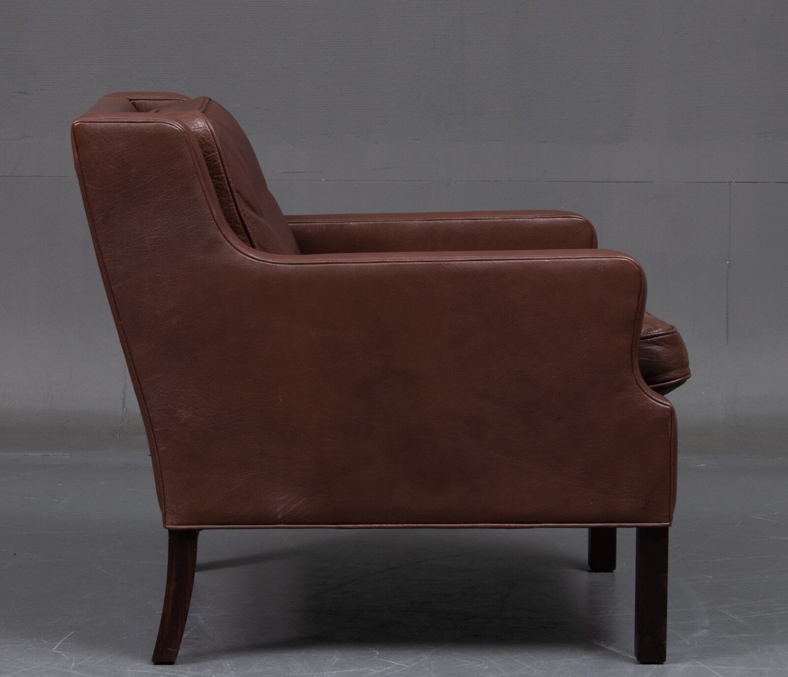 Three-seater leather sofa and one-seater armchair, scandinavian style