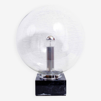 Lampe en marbre et sphère de verre ERCO 1960