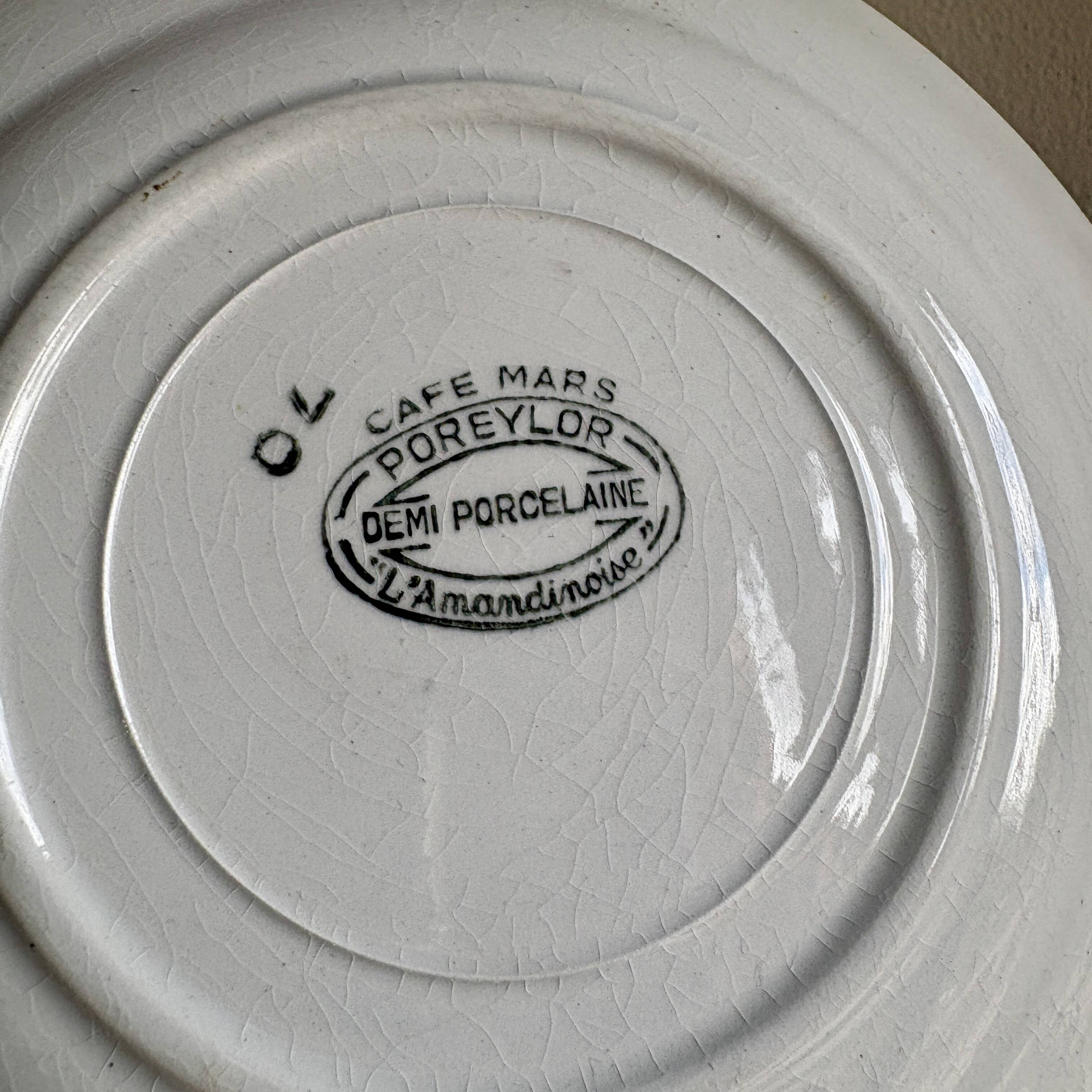 set of 8 vintage dessert plates L'amandinoise