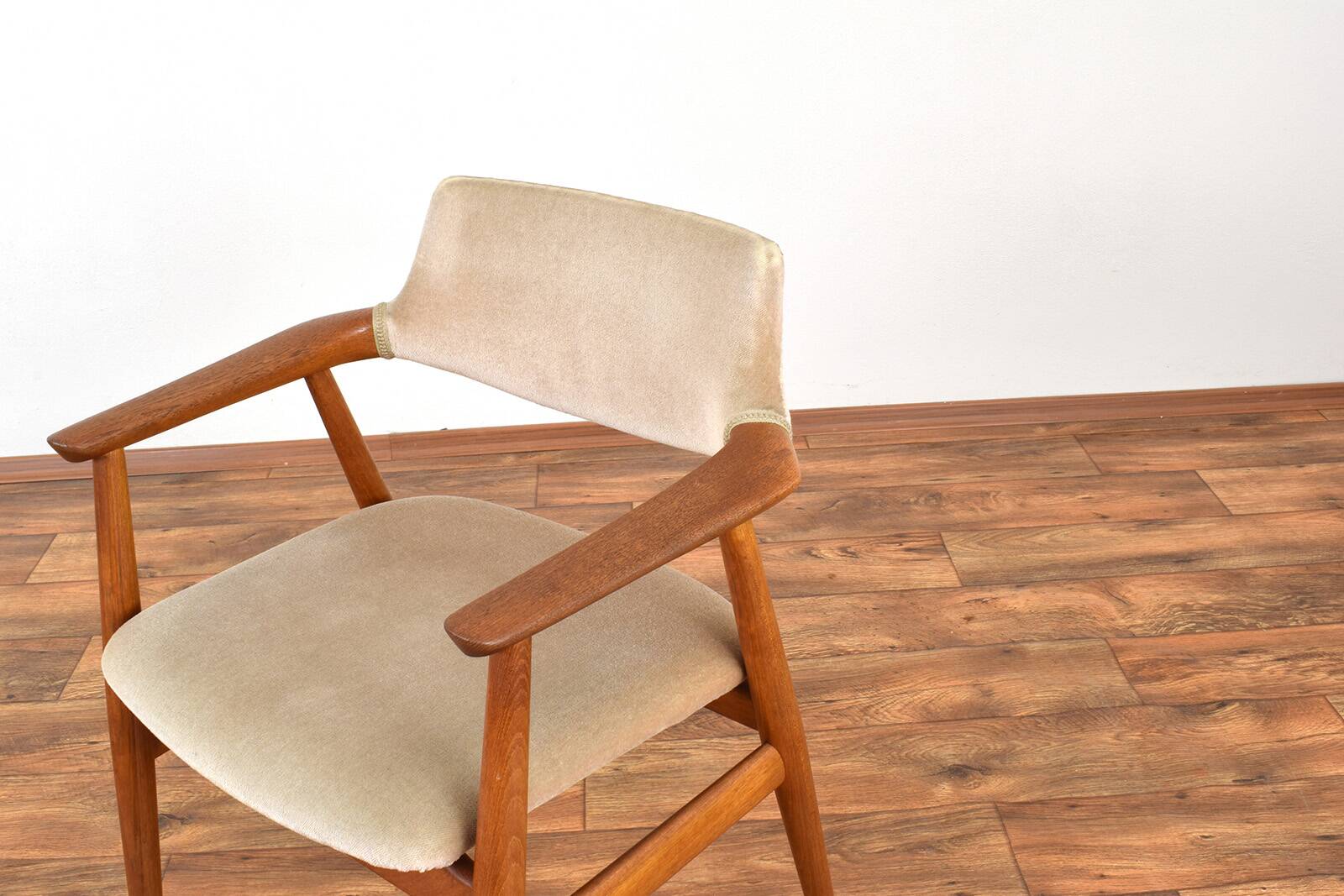 Mid-Century Danish Teak Armchair by Svend Åge Eriksen for Glostrup, 1960s.